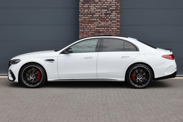 Mercedes-Benz E-KLASSE AMG 53 4MATIC+ Premium | 612pk | Hyperscreen | Achterasbesturing | Carbon | AMG Drivers Package | Distronic+ | HUD | Panoramadak | Digital Light | Burmester | Dynamic Plus-pakket |