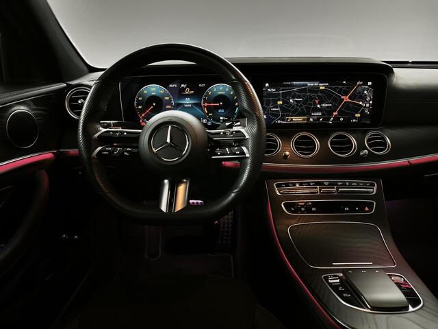 Mercedes-Benz E-KLASSE 300 e 4MATIC AMG Line | Navigatie | | Elec. stoelen met geheugenfunctie | Adaptive cruise control | Camera |