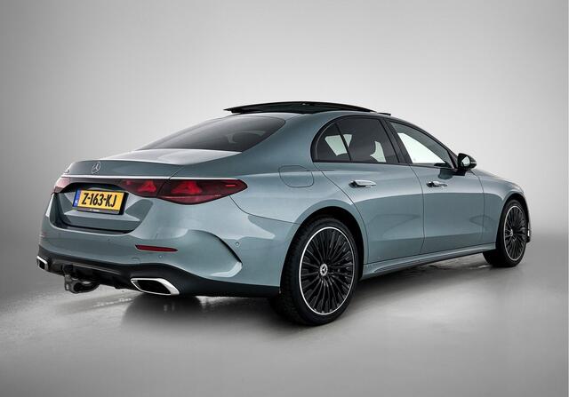 Mercedes-Benz E-KLASSE 300 e AMG Nightpakket | Superscreen | Panoramadak | Trekhaak | Alarm | Distronic | Burmester | Stoelventilatie-Verwarming | Inclusief 24 maanden Mercedes-Benz Certified garantie voor Europa.