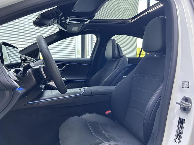 Mercedes-Benz E-KLASSE 300 e AMG Line | Superscreen | Panoramadak | Trekhaak | Stoelverwarming | Rijassistentiepakket