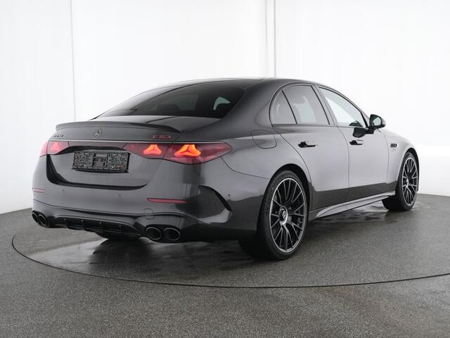 Mercedes-Benz E-KLASSE Mercedes-AMG 53 4MATIC+ AMG Night 1+2 | AMG Real Performance Sound | AC en DC laden | Distronic | Parkeerpakket met 360°-camera. Inclusief 24 maanden MB Certified garantie voor Europa.