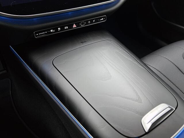 Mercedes-Benz E-KLASSE 300 e Business Solution | Winterpakket | Parkeerpakket met 360°-camera | Comfortpakket Plus | Trekhaak | GUARD 360° | Warmtewerend, donkergetint glas | Smartphone integratie | Sierelementen zwart essenhout |