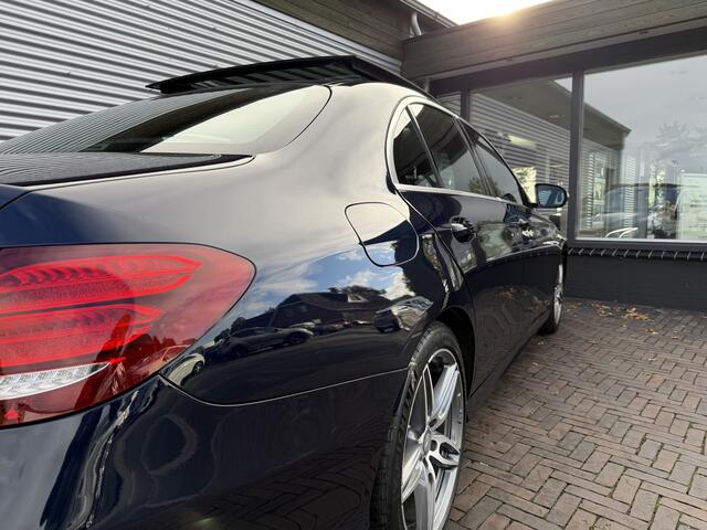 Mercedes-Benz E-KLASSE 220 d Business Solution AMG Panoramadak!