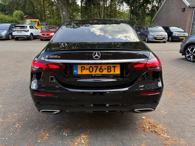 Mercedes-Benz E-KLASSE 300 E AMG LINE