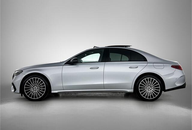Mercedes-Benz E-KLASSE 300 e Sport Edition | Nightpakket | Parkeerpakket | Memorypakket | Trekhaak | Panoramaschuifdak | 360° camera | 20-inch multispaak AMG velgen | GUARD 360° | Warmtewerend, donkergetint glas |