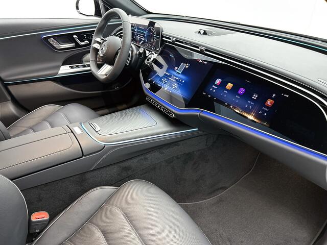Mercedes-Benz E-KLASSE 300 e Business Solution AMG | Premium pakket | Winterpakket | Nightpakket | Leder pakket | 360° camera | Trekhaak | Panoramaschuifdak | 20-inch multi-spaak AMG velgen | GUARD 360° | Burmester® 4D surround sound |