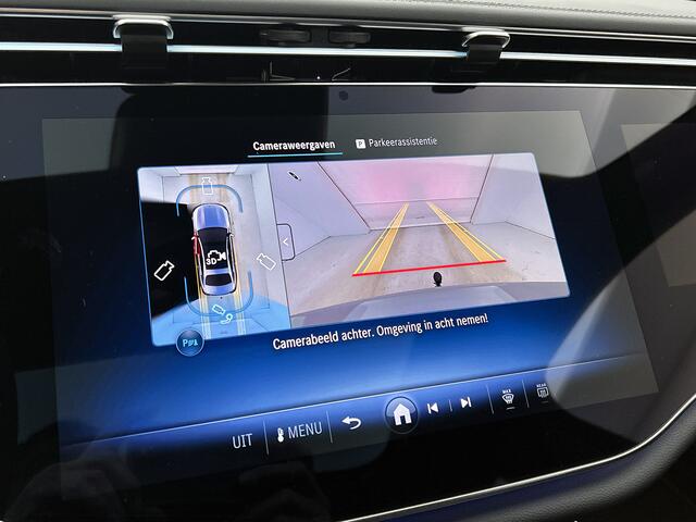 Mercedes-Benz E-KLASSE 300 e Business Solution AMG | Premium pakket | Winterpakket | Nightpakket | Leder pakket | 360° camera | Trekhaak | Panoramaschuifdak | 20-inch multi-spaak AMG velgen | GUARD 360° | Burmester® 4D surround sound |