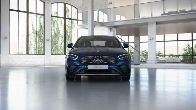 Mercedes-Benz E-KLASSE 300 e Exclusive Line | Trekhaak | Panoramadak | Widescreen | Stoelverwarming | AMG exterieur |
