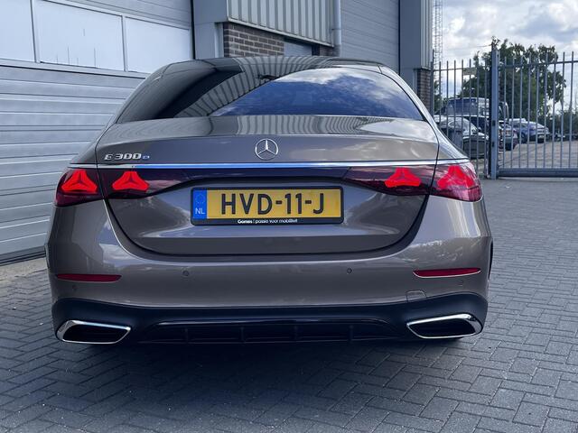 Mercedes-Benz E-KLASSE 300 e Sport Edition AMG | Panoramadak | Trekhaak | Premium Pakket | Night Pakket | Winter Pakket | Rijassistentiepakket Plus | Burmester Surround Sound | 360° Camera | Elektrisch Verstelbare Stoelen + Memory | Stuurverwarming