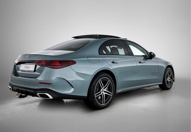 Mercedes-Benz E-KLASSE 300 e Business Solution AMG | Comfortpakket Plus | Winterpakket | Nightpakket | Trekhaak | Panoramaschuifdak | GUARD 360° | Warmtewerend, donkergetint glas | 19-inch vijfdubbelspaaks AMG velgen |