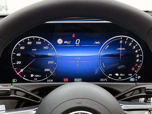 Mercedes-Benz E-KLASSE 300 e Business Solution AMG | Comfortpakket Plus | Winterpakket | Nightpakket | Trekhaak | Panoramaschuifdak | GUARD 360° | Warmtewerend, donkergetint glas | 19-inch vijfdubbelspaaks AMG velgen |