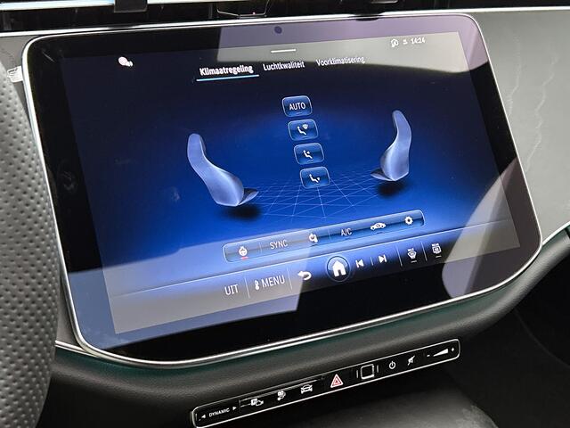 Mercedes-Benz E-KLASSE 300 e Business Solution AMG | Comfortpakket Plus | Winterpakket | Nightpakket | Trekhaak | Panoramaschuifdak | GUARD 360° | Warmtewerend, donkergetint glas | 19-inch vijfdubbelspaaks AMG velgen |