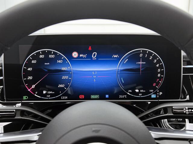 Mercedes-Benz E-KLASSE 300 e Business Solution AMG | Premium pakket | Winterpakket | Nightpakket | Leder pakket | Trekhaak | Panoramaschuifdak | 360° camera | Burmester® 4D surround sound system | GUARD 360° | Warmtewerend, donkergetint glas |