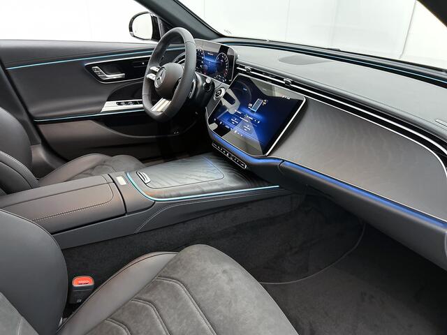 Mercedes-Benz E-KLASSE 300 e Business Solution AMG | Comfortpakket Plus | Parkeerpakket met 360°-camera | Nightpakket | Winterpakket | Trekhaak | 19-inch vijfspraaks AMG velgen | GUARD 360° | Warmtewerend, donkergetint glas |