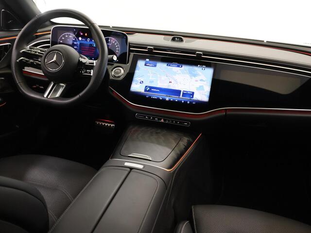 Mercedes-Benz E-KLASSE 300e Sport Edition | Panoramadak | Premium Plus | Superscreen | Nightpakket | Burmester | Stoelverwarming/Ventilatie | Rijassistentiepakket Plus | HUD | Distronic |