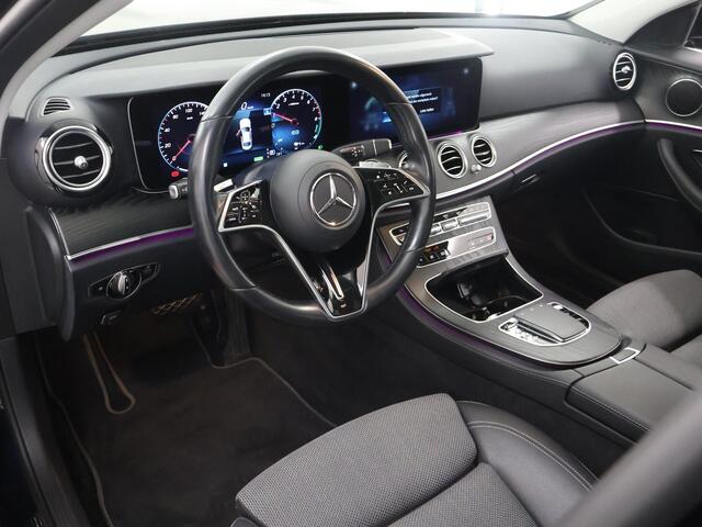 Mercedes-Benz E-KLASSE 300 e Exclusive Line | Trekhaak | Panoramadak | Widescreen | Stoelverwarming | AMG exterieur |