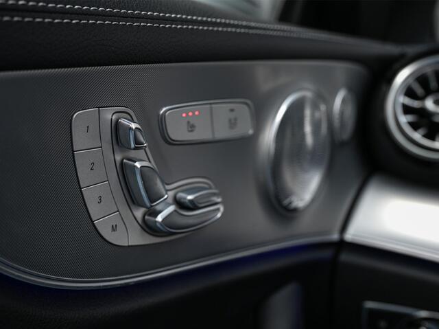 Mercedes-Benz E-KLASSE Coupé 300 Edition 1 AMG Line | NL Auto| Panoramadak | 360 Camera | Burmester | Memory Seats | Ambiance Interieur | Stoelverwarming | Keyless Entry | Multibeam Led |
