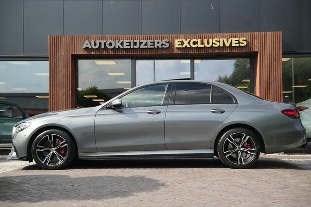 Mercedes-Benz E-KLASSE 300 e AMG Line AMG Panoramadak Adapt. Cruise Facelift 18"LM E63 Look