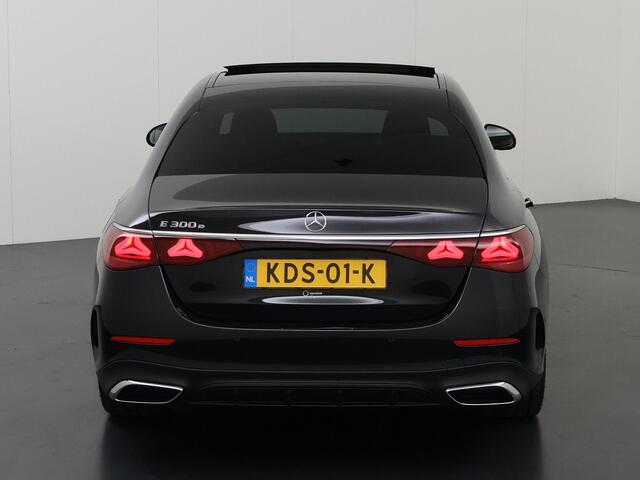 Mercedes-Benz E-KLASSE 300e Sport Edition | Panoramaschuifdak | Premium Plus | Rijassistentiepakket Plus | Night | Head-up display | Burmester