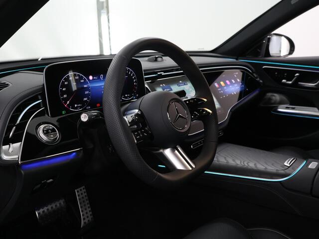 Mercedes-Benz E-KLASSE 300e Sport Edition | Panoramaschuifdak | Premium Plus | Rijassistentiepakket Plus | Night | Head-up display | Burmester