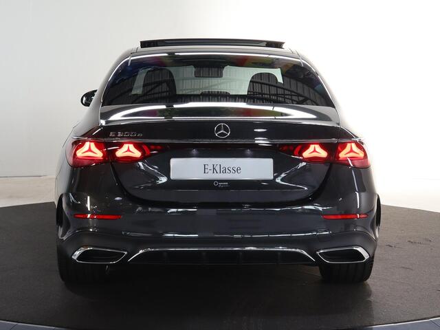 Mercedes-Benz E-KLASSE 300e Sport Edition | Panoramaschuifdak | Premium Plus | Head-up | Stoelventilatie | Burmester | Nightpakket |