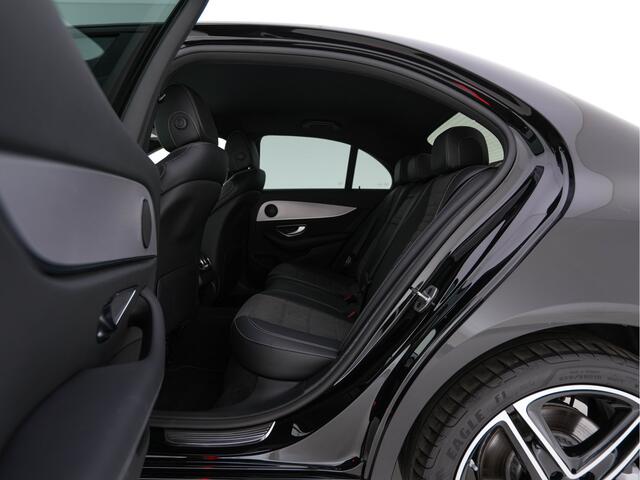 Mercedes-Benz E-KLASSE 300 de Exclusive Line (Plug-in) (INCL.BTW) Aut. *LEATHER-FABRIC | FULL-LED | AMBIENTLIGHT | CAMERA | WIDESCREEN-DIGI-COCKPIT | NAVI-FULLMAP | HEATED-SPORTSEATS | PRIVACY-GLASS | SHIFTPADDLES | ECC | PDC | CRUISE | 19''ALU*