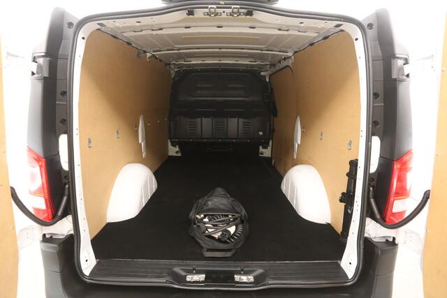 Mercedes-Benz E-KLASSE e-Vito 112 66 kWh Lang | Snelladen | SOH 96% | Airco | Stoelverwarming