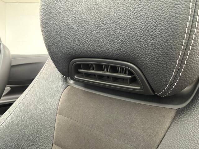Mercedes-Benz E-KLASSE Cabrio 200 AMG Premium+ | Trekhaak | Burmester | Airscarf | Wrap |