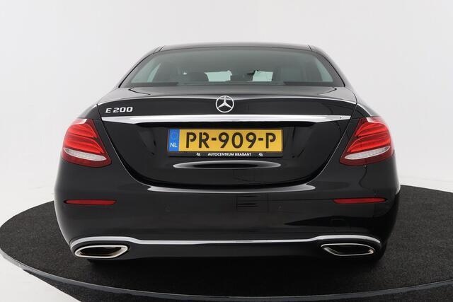 Mercedes-Benz E-KLASSE 200 Business Solution (SFEERVERLICHTING, CAMERA, STOELVERWARMING, LED, DEALER ONDERHOUDEN
