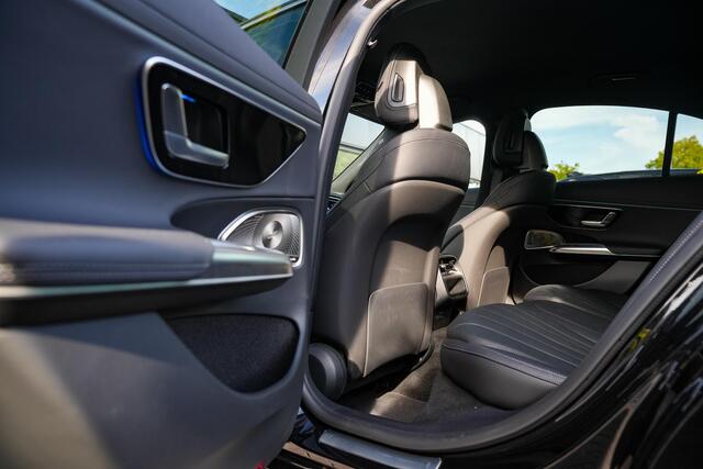 Mercedes-Benz E-KLASSE E-klasse 200 AMG Hyperscreen Burmester Stoelkoeling 360 Camera