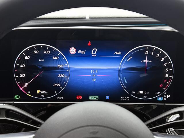 Mercedes-Benz E-KLASSE 300 e Business Solution AMG | Premium pakket | Winterpakket | Nightpakket | Leder pakket | Stoelventilatie voor | Trekhaak | Panoramaschuifdak | Burmester® 4D surround sound | 360° camera | GUARD 360° | 20-inch multispaaks AMG velgen |