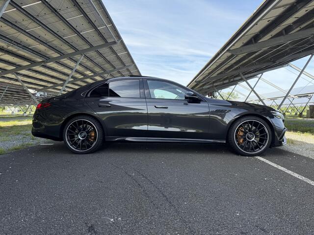 Mercedes-Benz E-KLASSE AMG 53 4MATIC+ | Night | AMG Drivers pakket | AMG Dynamic plus pakket | Panoramadak | Carbon interieur | Massagestoelen | Burmester | Trekhaak |