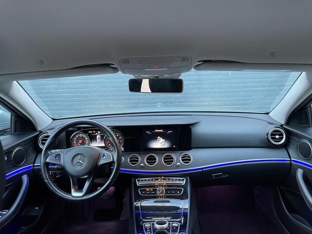 Mercedes-Benz E-KLASSE 200 Sedan, Trekhaak - Dodehoekassistent - achteruitrijcamera