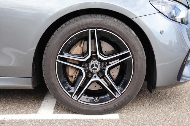 Mercedes-Benz E-KLASSE 200 Business Solution AMG l Panoramadak l Burmester I Distronic I 360 camera I Keyless I Widescreen I Lederen bekleding I Sfeerverlichting I I NL geleverde Auto I Stoelverwarming I Augmented Reality-video I