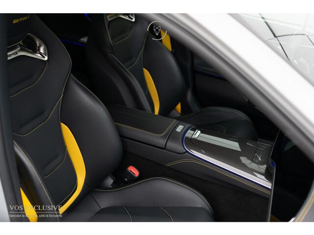 Mercedes-Benz E-KLASSE AMG 53 4M Edition 1 Full Carbon in- en exterieur|Bumester 4D|Schaalstoelen|Keyless|Stoelkoeling|ACC|Performance Sound|360°Camera|Superscreen