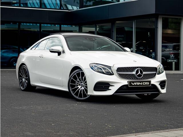 Mercedes-Benz E-KLASSE Coupé E 200 AMG Line | Pano | Leer | Widescreen | 20 Inch