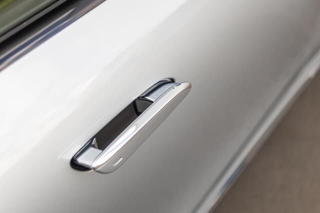 Mercedes-Benz E-KLASSE 200 AMG Line
