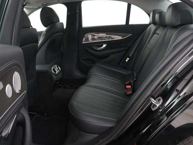 Mercedes-Benz E-KLASSE 200 Premium Plus | Burmester Sound | Pano.Dak | Memory | 360 Camera | Stoelverwarming | Keyless Entry | Sfeerverlichting