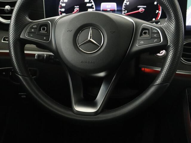 Mercedes-Benz E-KLASSE 200 Premium Plus | Burmester Sound | Pano.Dak | Memory | 360 Camera | Stoelverwarming | Keyless Entry | Sfeerverlichting
