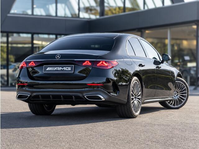 Mercedes-Benz E-KLASSE Limousine E200 AMG Line | Night | Distronic | Verwarmd stuurwiel | 20 Inch