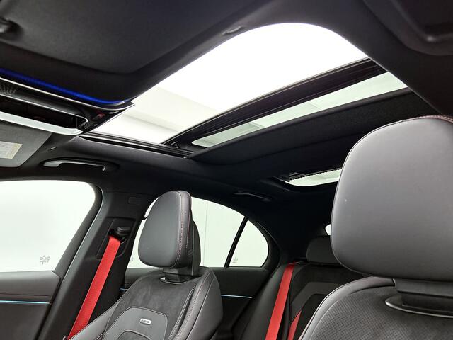 Mercedes-Benz E-KLASSE Mercedes-AMG 53 4MATIC+ Nightpakket | Panoramadak | Distronic | 360 Camera | Memory | CarPlay | Keyless Go | Augmented Reality | Inclusief 24 maanden Mercedes-Benz Certified garantie voor Europa. garage-sale
