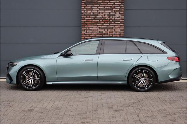 Mercedes-Benz E-estate 300 e AMG Line Aut9 | Distronic Pro | Memory | Digital Light | Surround Camera | Keyless Go | Night Pakket | Augmented Reality | Stoelverwarming | Sfeerverlichting | Verwarmd Stuurwiel |