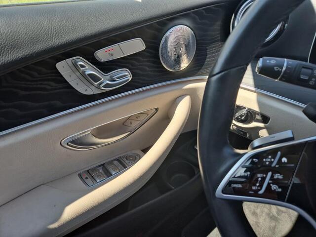 Mercedes-Benz E-estate 300 e Business Solution Luxury 18"/Panoramadak/Elektrische stoelen + memory/Keyless/360 camera/DISTRONIC PLUS/Dodehoek/Burmester/Apple Carplay & Android Auto