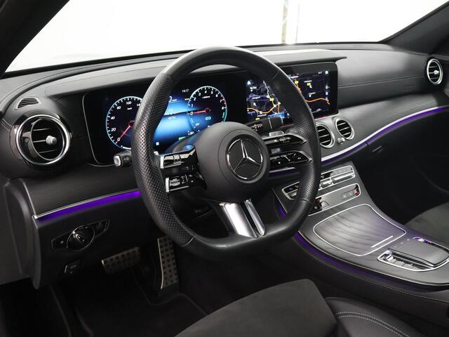 Mercedes-Benz E-estate 300 e AMG Line | Night | Panoramadak | Lederen bekleding | Widescreen | Sfeerverlichting | Stoelverwarming |