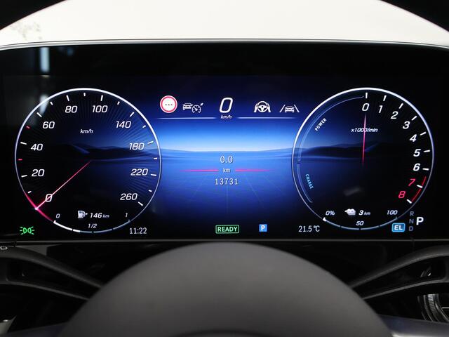 Mercedes-Benz E-estate 300 e AMG Line | Superscreen | Burmester | Verlichte grill | 20" lichtmetalen velgen | Panoramadak | Trekhaak |