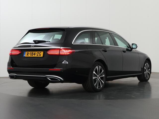 Mercedes-Benz E-estate 300 e AMG Line | Trekhaak | 360 graden camera | Multibeam | Sfeerverlichting |