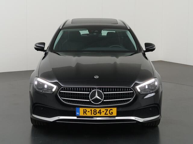 Mercedes-Benz E-estate 300 e AMG Line | Trekhaak | 360 graden camera | Multibeam | Sfeerverlichting |