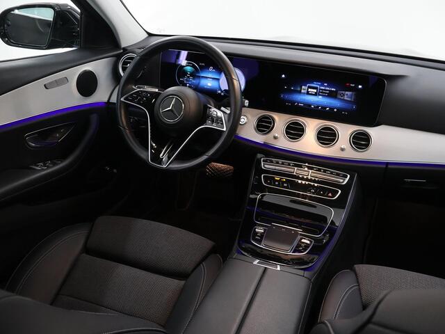 Mercedes-Benz E-estate 300 e AMG Line | Trekhaak | 360 graden camera | Multibeam | Sfeerverlichting |