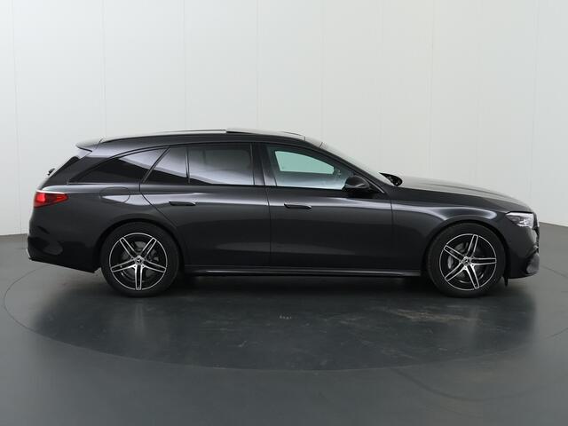 Mercedes-Benz E-estate 300 e AMG Line | Rij assistentie | Panoramadak | Burmester 4D | Night | Head up | Trekhaak | Keyless |