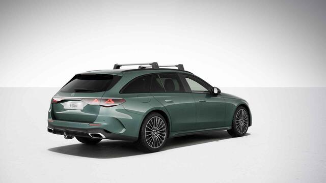 Mercedes-Benz E-estate 300 e AMG Line | Panoramadak | Premium plus | Trekhaak | 20 inch | Night pakket |